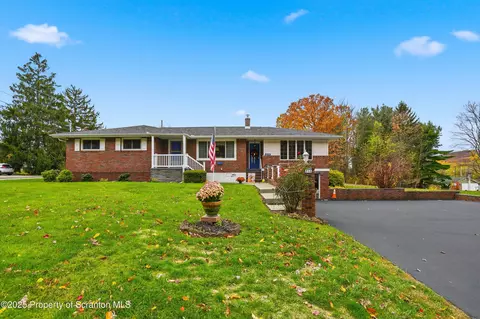 210 Kennedy Dr, Eynon, PA 18403