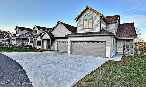 226 Village View Dr, Tunkhannock, PA 18657