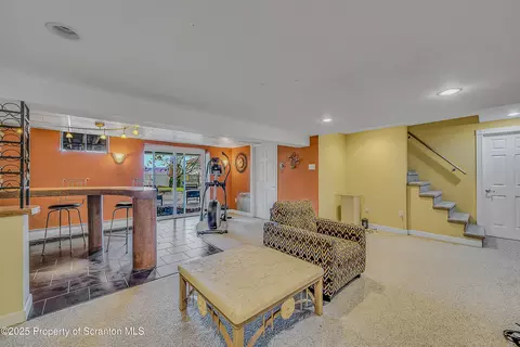 902 Johns Dr, Moosic, PA 18507 photo 42