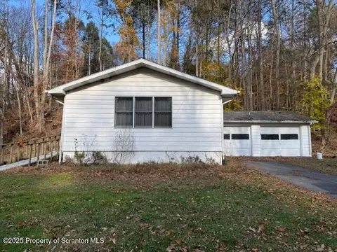 12078 Creek Rd, Clarks Summit, PA 18411