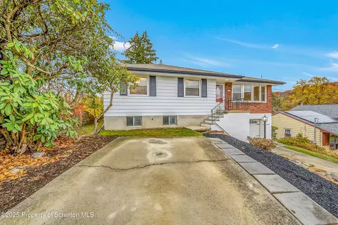 1025 Willow St, Scranton, PA 18505