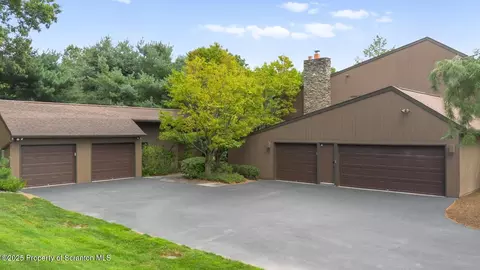 325 Longmeadow Rd, Shavertown, PA 18708 photo 5