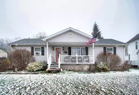 115 Gordon Ave, Carbondale, PA 18407