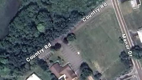 2 Manor Dr, Shavertown, PA 18708