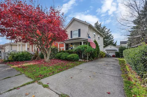 1827 Price St, Scranton, PA 18504