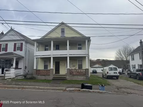 576-578 Main St, Hanover Twp, PA 18706