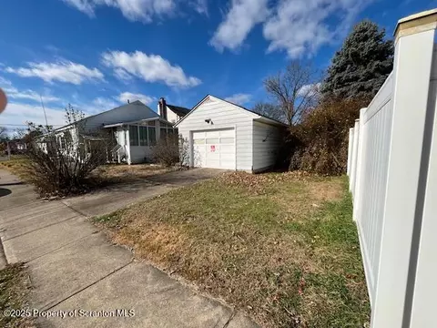 1 Rear Rita St, Wilkes-barre, PA 18702
