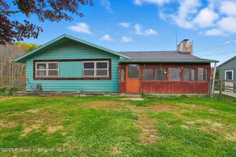 330 Pedrick Rd, Nicholson, PA 18446