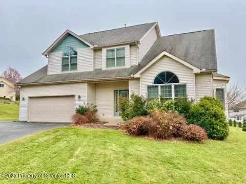 400 Fairview Rd, Clarks Green, PA 18411