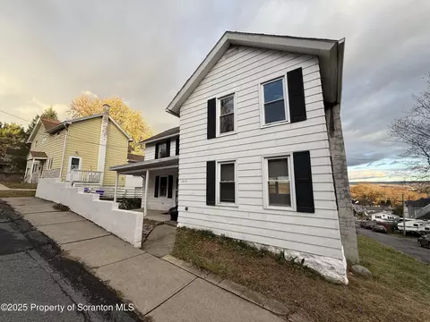1014 Bennett St, Scranton, PA 18508