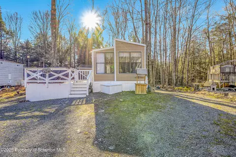 170 Rainbow Dr, Covington Twp, PA 18424
