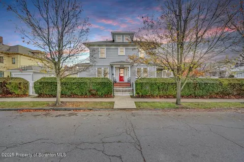 1702 Clay Ave, Dunmore, PA 18509