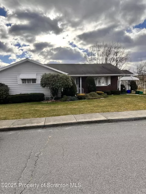 417 Riley St, Old Forge, PA 18518