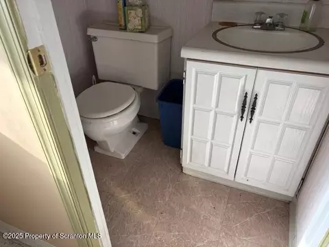 Bath - 303 E Drinker St, Dunmore, PA 18512 photo 2 of 2