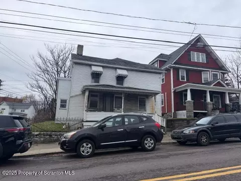 303 E Drinker St, Dunmore, PA 18512