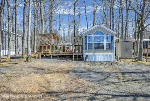 71 Lakeview, Covington Twp, PA 18424