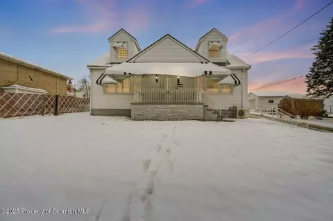 3411 Pittston Ave, Moosic, PA 18507