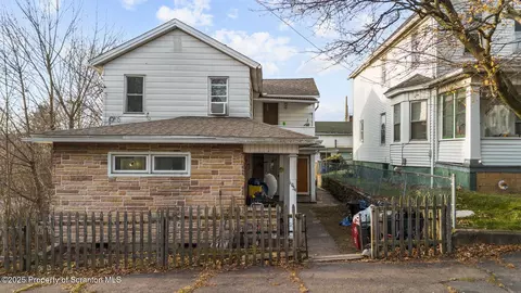 1024 S Webster Ave, Scranton, PA 18505