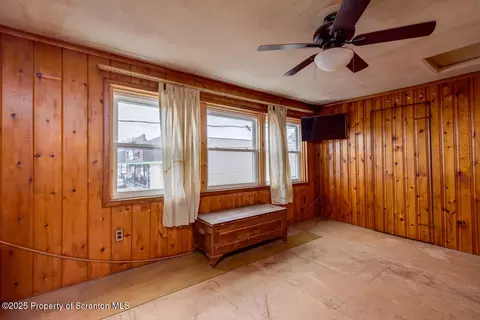 Bedroom - 1114 Eynon St, Scranton, PA 18504 photo 3 of 5