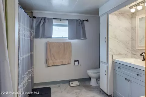 Bath - 1114 Eynon St, Scranton, PA 18504 photo 1 of 2