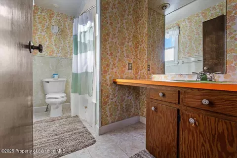 Bath - 701 E Scott St, Olyphant, PA 18447 photo 2 of 2