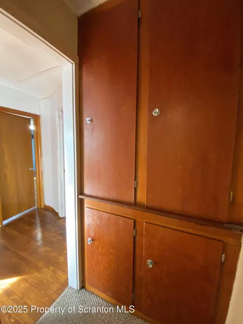 Entry Way - 907 E Drinker St, Dunmore, PA 18512 photo 2 of 2