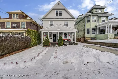 1531 Electric St, Dunmore, PA 18509