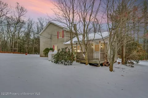 2050 Moosic Lake Rd, Jefferson Twp, PA 18444