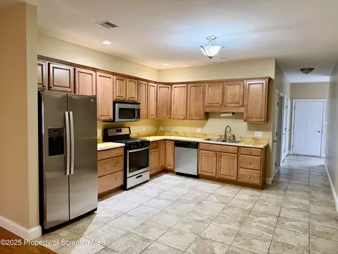 Kitchen - 615 Arthur Ave, Scranton, PA 18510 photo 2 of 2