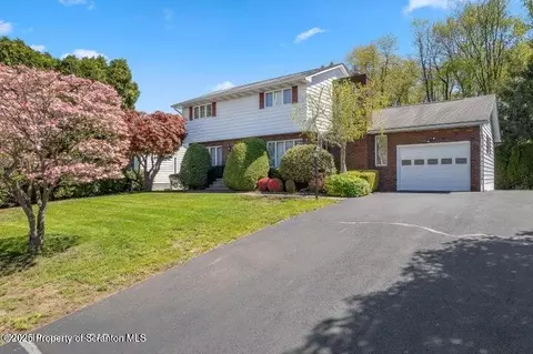 556 Milwaukee Ave, Old Forge, PA 18518