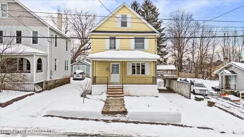 625 E Grant St, Olyphant, PA 18447