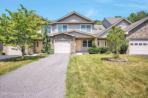 14 Fiore Ct, Duryea, PA 18642