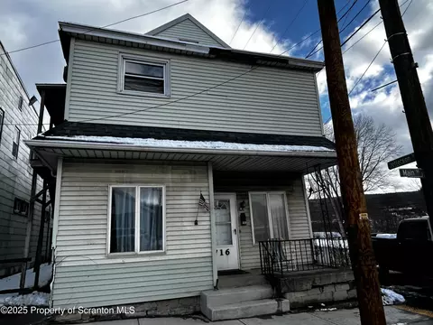 716 Main St, Simpson, PA 18407