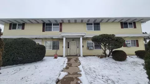807-813 Moosic Rd, Old Forge, PA 18518