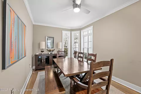 302 Thackeray Close, Moosic, PA 18507 photo 14