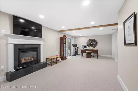 302 Thackeray Close, Moosic, PA 18507 photo 31