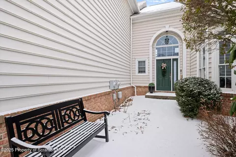 302 Thackeray Close, Moosic, PA 18507 photo 40