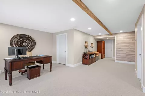 302 Thackeray Close, Moosic, PA 18507 photo 32