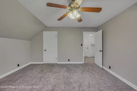 Bedroom - 141 School St, Scranton, PA 18508 photo 7 of 8