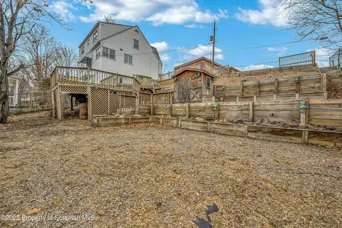 Exterior - 141 School St, Scranton, PA 18508 photo 4 of 9