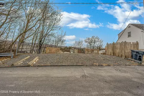 Exterior - 141 School St, Scranton, PA 18508 photo 3 of 9