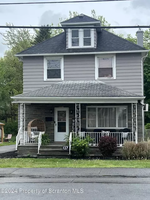 137 S Main St, Archbald, PA 18403