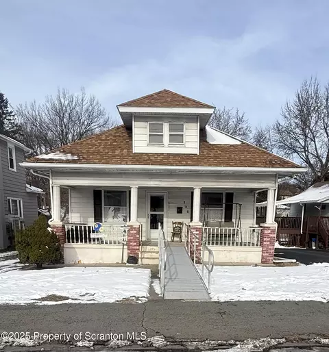 138 S Main St, Archbald, PA 18403