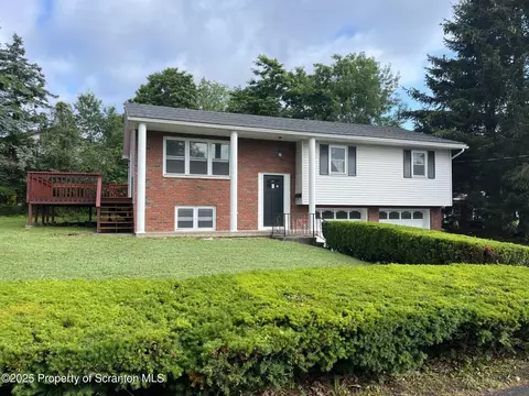 98 Lori Dr, Archbald, PA 18403