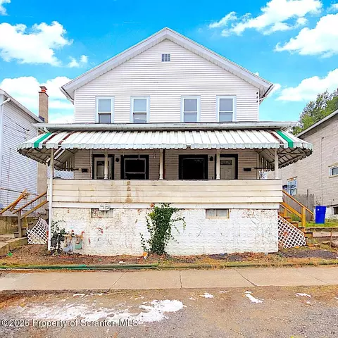 48-50 Church St, Edwardsville, PA 18704