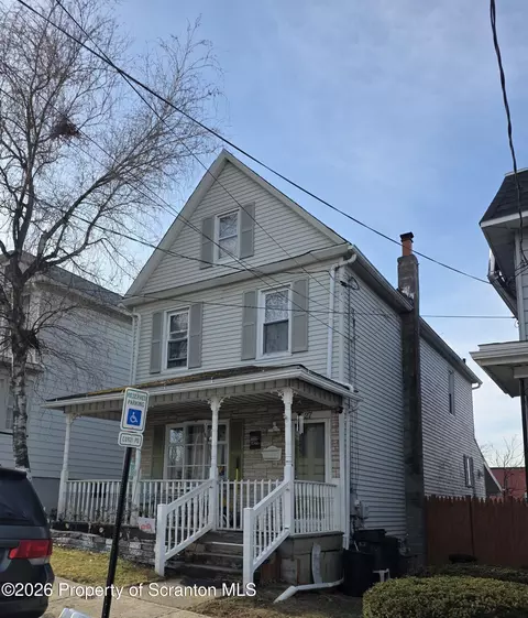 27 Thompson St, Wilkes-barre, PA 18702