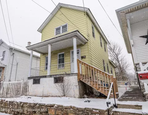 832 E Lackawanna Ave, Olyphant, PA 18447