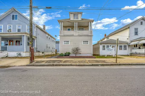 75 Oxford St, Hanover Twp, PA 18706