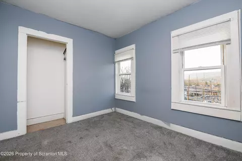 2 Ferguson Pl, Dunmore, PA 18509 photo 24