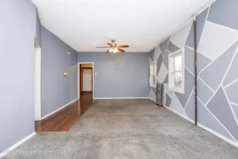 2 Ferguson Pl, Dunmore, PA 18509 photo 5